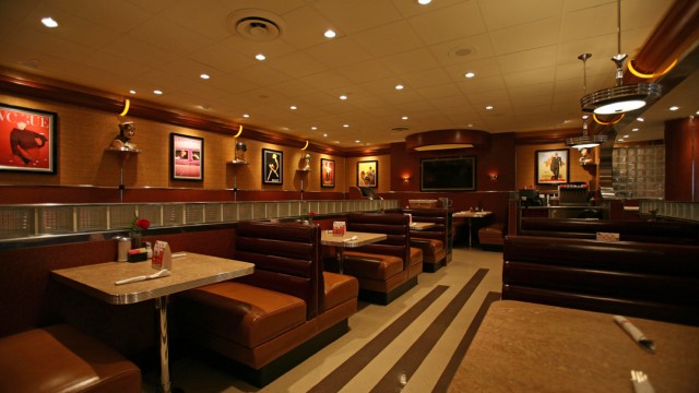 Ruby's Diner - South Coast Plaza